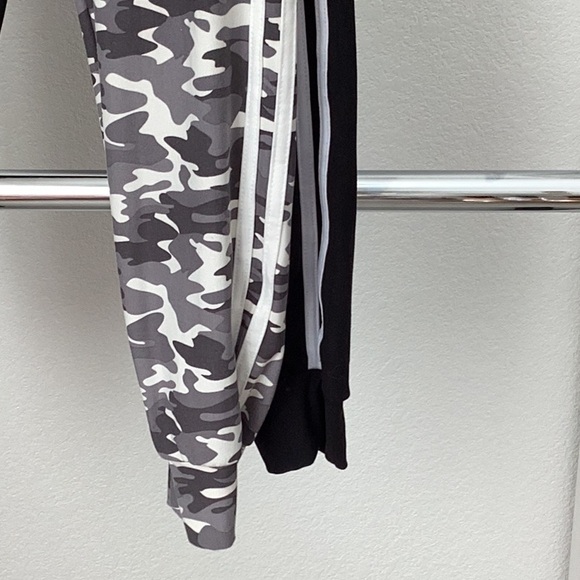 2-pack of Lounge pants, Size Medium, NWT - Picture 6 of 7